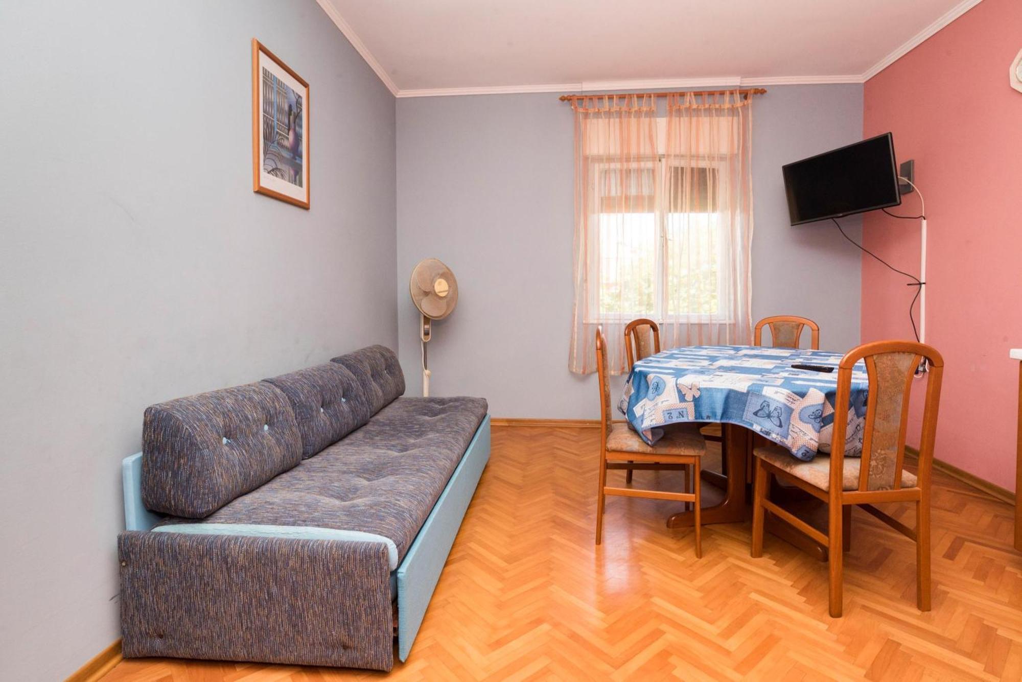With A Parking Space - 22520 Apartman