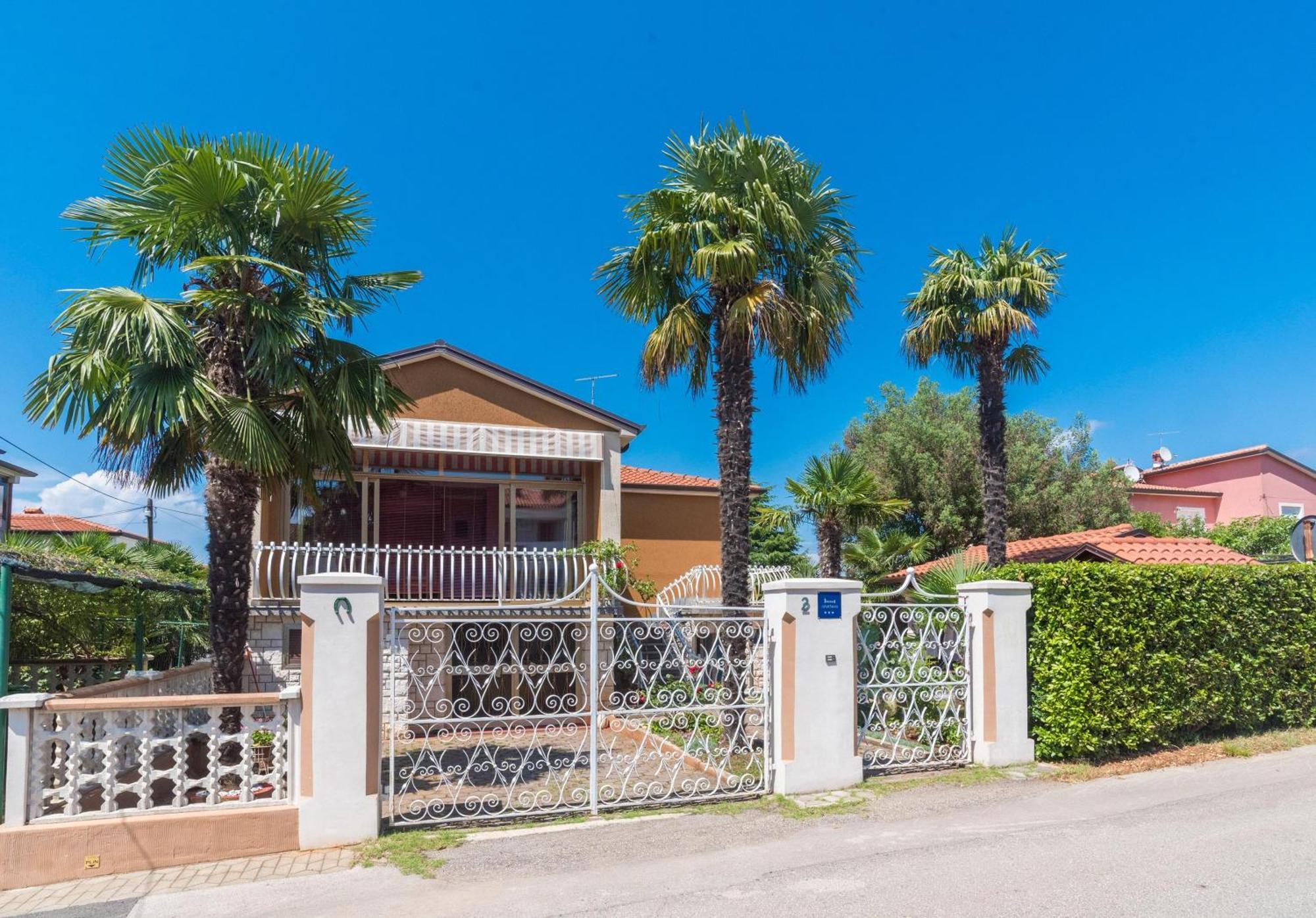 Apartman With A Parking Space - 22520