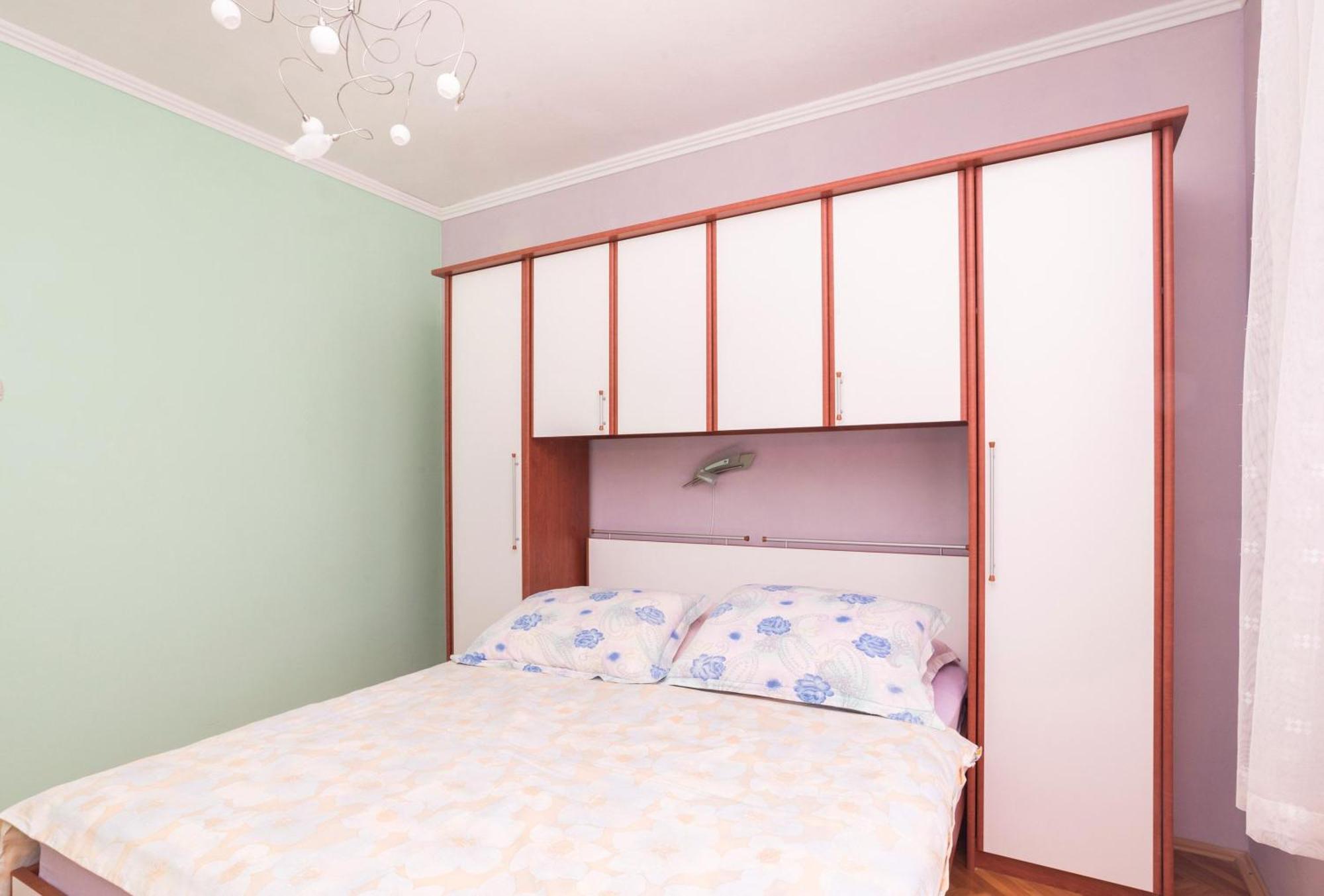 With A Parking Space - 22520 Umag